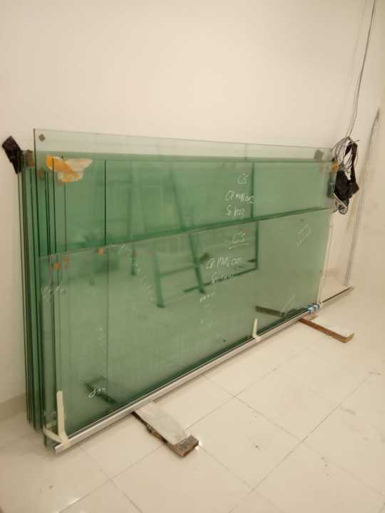 Kaca clear 6mm custom per meter persegi