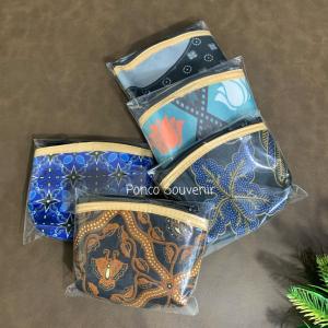 20 Pcs Dompet Batik Resleting Perahu 115 x 95 Cm Kemasan Plastik