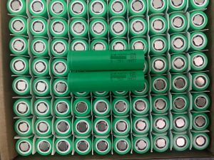 Combo 10 20 Viên Pin sạc 18650 Samsung 25R 2500mAh xả 25A Cực Cao Nội Trở Thấp mới 100% Chất Lượng Cao Bền Bỉ và Ổn Định.