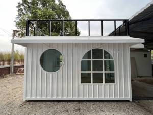 บ้านน็อคดาวรีสอร์ทสำเร็จรูปพร้อมติดตั้งขนาด 3X4 เมตร แบบมีชั้นลอย