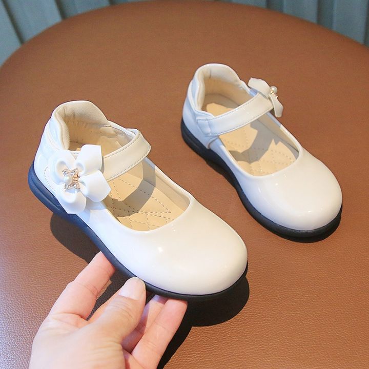 Flowers Girls Shining Leather Flat Shoes Lovely Pearl All-match Soft