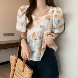 LHSunday พร้อมส่ง 🚀เสื้อแฟชั่นคอกว้างแขนพองลายดอกไม้หวานๆ ผ้านิ่มใส่สบาย เสื้อผญลายดอกไม้ ผ้าไม่หนาไม่บางไม่ร้อนเสื้อคอเหลี่ยมแขนสั้นลายดอกไม้เต็มตัว💐