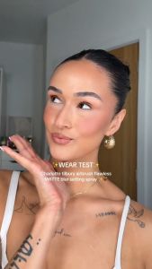 Charlotte Tilbury - Xịt Khóa Nền Lì Charlotte Tilbury Airbrush Flawless Setting Spray Matte Blur 100ML