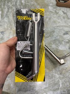 Bộ chân chống đứng và chân chống nghiêng xe Future neo inox luôn phụ kiện lắp