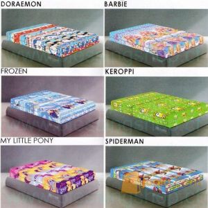 Sarung Busa Resleting Motif Karakter Cewek