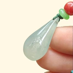 Drop Shape Crafting on Natural Type A Jadeite Jade as Pendant in Singapore with certificate weighs 5.93 grams measurement 24.5 * 14.6 * 6.1 mm (pendant 334)