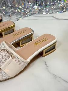 In-Stock High-Heeled Sandals For Women Stylish Chain-Decorated Buckle Square-Toed Sandals