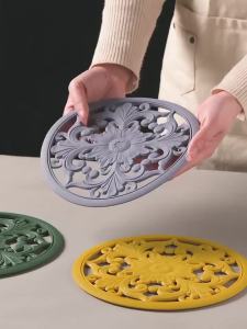 3pcs/Set Silicone Tableware Mat Vintage Hollow Carving Silicone Pad Heat-insulated Bowl Cup Pot Placemat Home Table Decor2026
