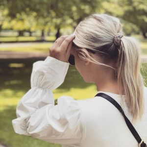 [SG ✨ Small]100% Authentic Mulberry Silk Scrunchies - 19 Momme Hair Ties Hair Ropes Hair Bands Elastics Ponytail Holders for Women Girls Hair Accessories No Hurt to Your Hair Dress Up