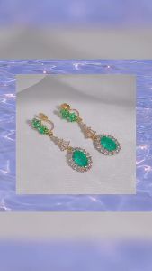 French vintage green zircon earrings 2023 New popular niche design high-end elegant court-style earrings for women