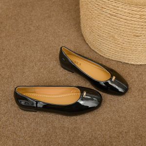 Free Shipping Retro Soft Leather Flat Shoes For Women 2026 Spring/Autumn New Collection Shallow-Toe Grandma-Style Loafers