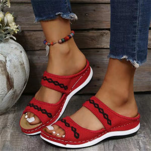 [Free Shipping] Summer Fashion: New Low-Heeled Breathable And Lightweight WomenS Slippers Available In Larger Sizes For Casual Wear