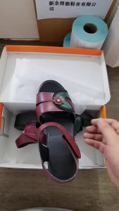 [Free Shipping] In-Stock Sandals For Middle-Aged And Elderly Women Lightweight Comfortable Soft-Soled Non-Slip Flat-Soled Large Size Suitable For Outdoor Wear