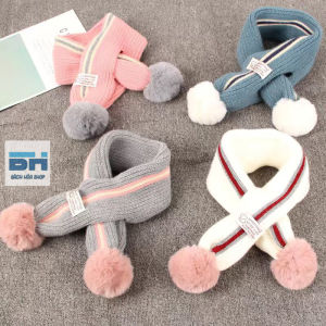 [Trend 2022] Khăn len choàng cổ phối bóng lông mềm xinh xắn cho bé