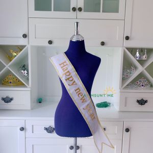 N027 สายสะพาย Happy new year ผ้ากำมะหยี่ ขอบดิ้นทอง(อักษรทอง)