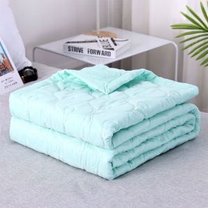 Solid Color Washable Soft and Skin-friendly Air Conditioning Quilt Queen Size King Thin Summer Quilts Home Comforters