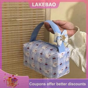 【LAKEBAO】 Phim hoạt hình dễ thương màu xanh con chó con anh đào xách tay ba chiều Túi mỹ phẩm Túi du lịch lưu trữ túi xách công suất cao túi giặt Quà Tặng