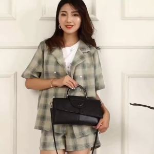 Clutch Wanita Keperibadian Versi Korea Fesyen Bera Kapasiti Besar Beg Tangan Beg Tangan Beg Tangan Wanita 2024 Baru