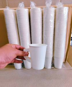 (ชุดละ 5 แพค) แก้วกระดาษ แก้วกาแฟ 8 ออนซ์ มีหู คละลาย ตราเพชร แพคละ 50 ใบ