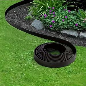 10m/5M Flexible Lawn Edging Plastic Garden Edging Border with 15 Strong Securing Pegs Height 5cm
