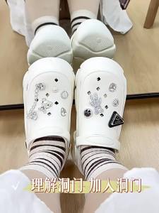Womens summer fashion outdoor clogs with a comfortable feel height-increasing thick soles breathable dual-use closed-toe slippers non-slip beach sandals