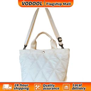 【Fast delivery】 Trendy Womens Crossbody Bag with Elegant Design and Ample Space for Essentials