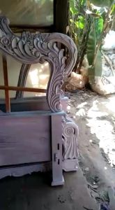 ranjang ukir modern