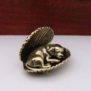 DOOUR Seashell Shape Shell Dog Figurine Animal Antique Brass Dog Miniature Figurine Gifts Mini Brass Puppy Statue Seashell Dog Decor