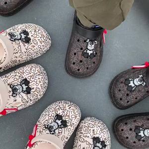 MenS Perforated Sandals Odor-Resistant New Summer Trendy Brand Soft Sole Non-Slip Wear-Resistant Dual-Use Beach Cartoon Slippers