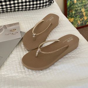 [Free Shipping] Fashionable Rhinestone Flip-Flops For Women Non-Slip Thick-Soled Mid-Heel Beach Sandals Beach Shoes