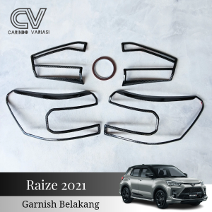 Cover Garnish Lampu Belakang Mobil Toyota Raize 2021 Carbon