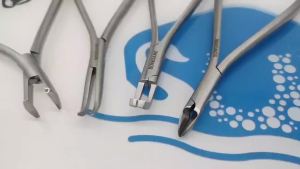 คีมดัดลวดจัดฟันแบบลิ้น NiTi พร้อมด้ามยาวและปลายหยัก เครื่องมือดัดลวดทันตกรรม