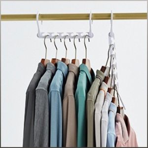 ไม้แขวนเสื้อ 5 ชิ้น ชั้นเก็บของ ใช้งานได้จริง แฟชั่น ตู้เสื้อผ้า สวยงาม มีความยืดหยุ่น ผู้ช่วยชีวิต