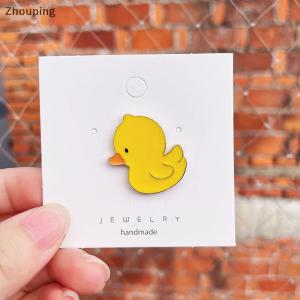 【ZP】 Flash Sale Cute Cute Brooch Cartoon Little Yellow Duck Clothes Accessories Pin Badge