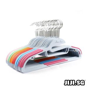 (JIJI.SG) Anti-Slip Smart Hanger (10pcs Set) - Bundle / Closet Organizer / Clothes Hangers / Laundry / jt