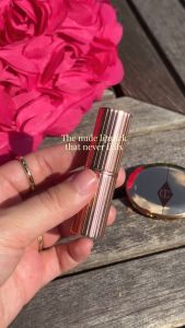 Charlotte Tilbury Matte Revolution Lipstick – Son Lì Mịn Môi Lâu Trôi Lên Màu Chuẩn Không Khô