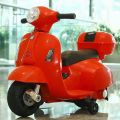 Xe máy điện Vespa cao cấp cho bé. 