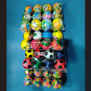 ลูกบอลยางพารา สำหรับน้องหมาและน้องแมว สีสีนสวยงาม คละลาย คละสี