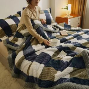 OEUVR Japanese-style Winter Throw Blanket Warm Coral Fleece Sofa Throw Modern No Shedding Nap Blanket Bed