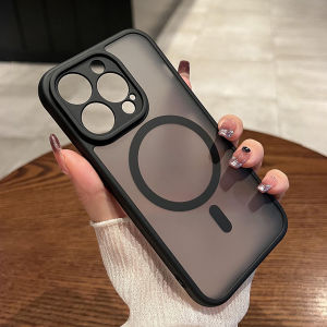 CrashStar MagSafe Skin-friendly Matte Transparent Hard Shockproof Phone Case For iPhone 16 15 14 Pro Max Plus 13 12 11 Pro Max Wireless Charging Phone Casing Black Dark Phone Cover With Full Cover Lens Camera Protection Hot Sale