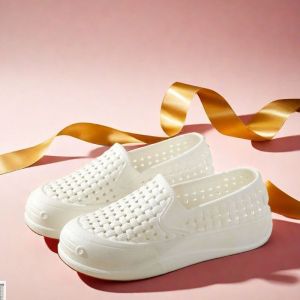 [Free Shipping] White Mesh Thick-Soled Sandals WomenS Nurse Shoes Soft-Soled Shoes For Mothers Work Shoes Comfortable Flat Shoes Perforated Shoes Walking Shoes