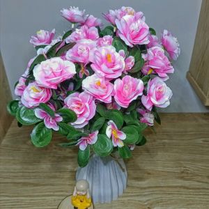 Combo 4 cành hoa đõ quyên tặng bình nhựa VI175 ( hoa lụacành cao 32cm) hoa giả trang trí