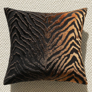 Goodly Home Light luxury plush sofa pillow cover Brown Black Color Pillows Stripe Geometric Square Decorative Pillow Cover For Sofa Chair Home Decorations