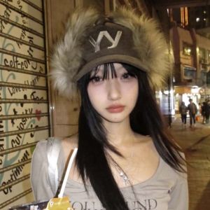 REEBO Korean Style Corduroy Baseball Cap Embroidered Casual Y2k Peaked Cap Minority Warm Feather Baseball Hat Spicy Girls