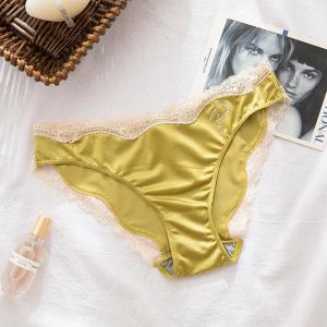 GOOTRADES ระบายอากาศได้ดี เซ็กซี่ ชุดชั้นในสตรี เอวต่ำ พลอยเทียม จดหมาย กางเกงผ้าซาตินผู้หญิง ชุดชั้นในเกาหลี กางเกงในลูกไม้
