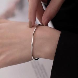 Gelang Fishtail Mobius Bracelet Chinese Style Minimalist Trendy Fashion Jewelry Luxury Design Gifts