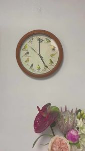LZD  Hot Sale Bird Call Clock R American Creative Clock Cuckoo Hourly Chiming Bird Call Living Room Wall Clock