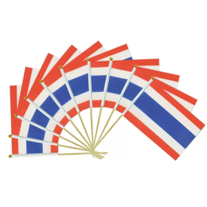 8686.Lucky ธงชาติไทย ธงโบกมือ 21×14CM ก้านยาว 30 ซม.  ธงชาติผืนเล็ก พร้อมก้าน (1ชิ้น) พร้อมส่ง