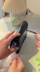 Khăn Ướt Mini Túi Nhiều Màu Hoạt Hình Ngẫu Nhiên 1 Bịch 8 Gói