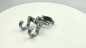 รถจักรยานยนต์ไฟฟ้า อุปกรณ์เสริม มอเตอร์ไซค์ ตะขอสำหรับมอเตอร์ไซค์ไฟฟ้า ตะขอหมวกกันน็อคอลูมิเนียมอัลลอยด์ที่ปรับแต่งพร้อมตัวล็อค #